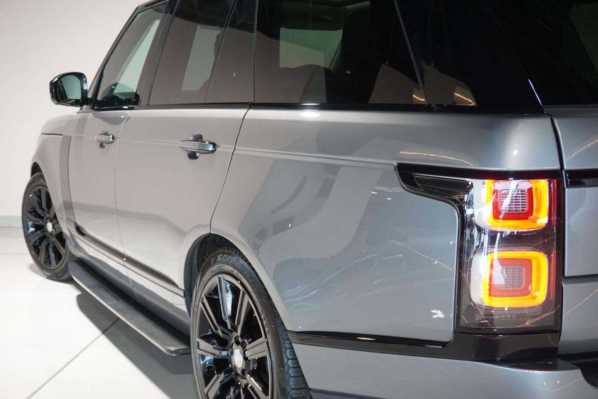Land Rover Range Rover 2.0 P400e 13.1kWh Autobiography SUV 5dr Petrol Plug-in Hybrid Auto 4WD Euro 6 (s/s) (404 ps)